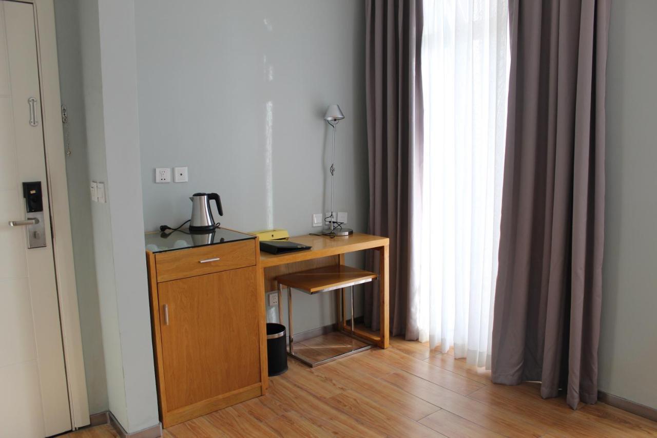 Cot Hotel  Addis Abeba Buitenkant foto